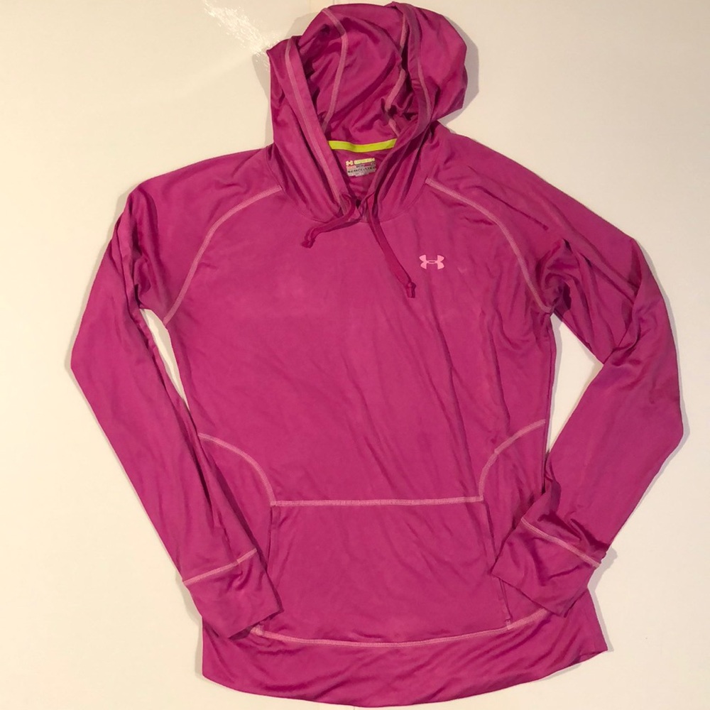 Under Armour semi fitted long sleeve top, size L